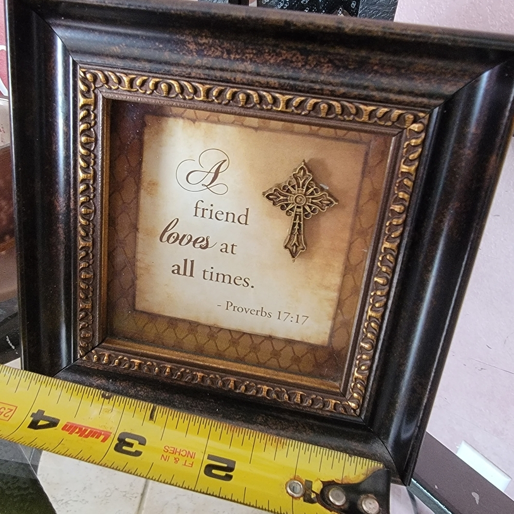 Decor - Picture 5 of 6